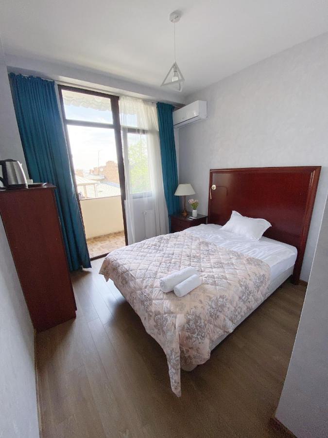Chonkadzehotel Tbilisi Esterno foto